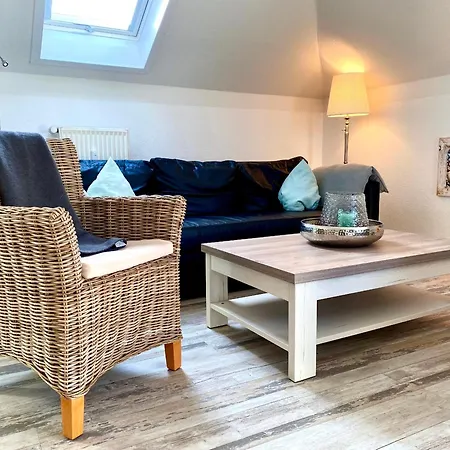 Hafenstrasse 39 12 * Zingst